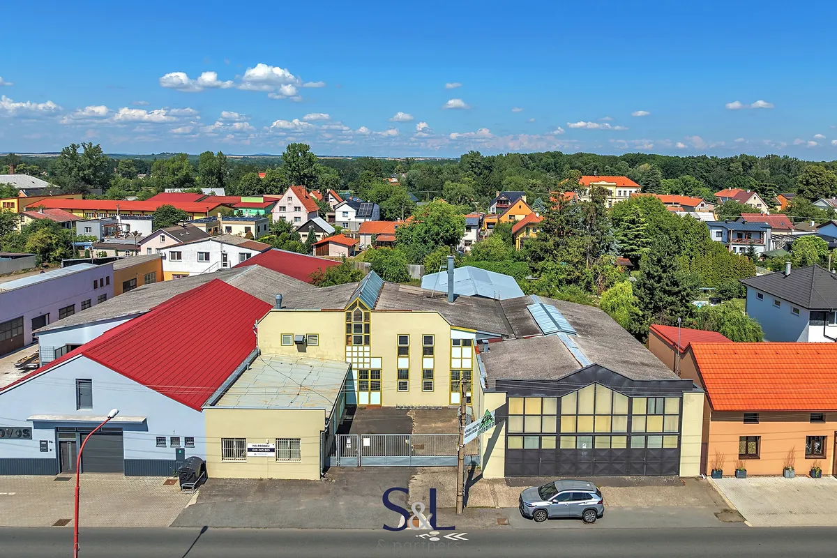 Prodej výrobní haly, prostoru 760 m²